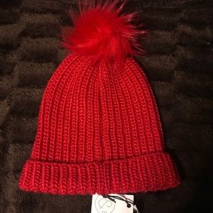 T&B Pom Pom Beanie Red